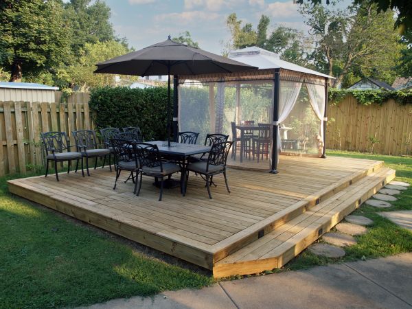 Floating Deck Installation in Durham